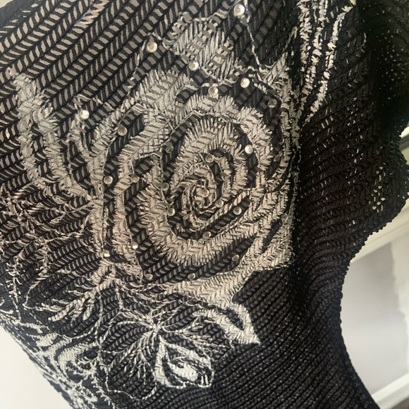 UK2LA black t-shirt tunic - Picture 2 of 3